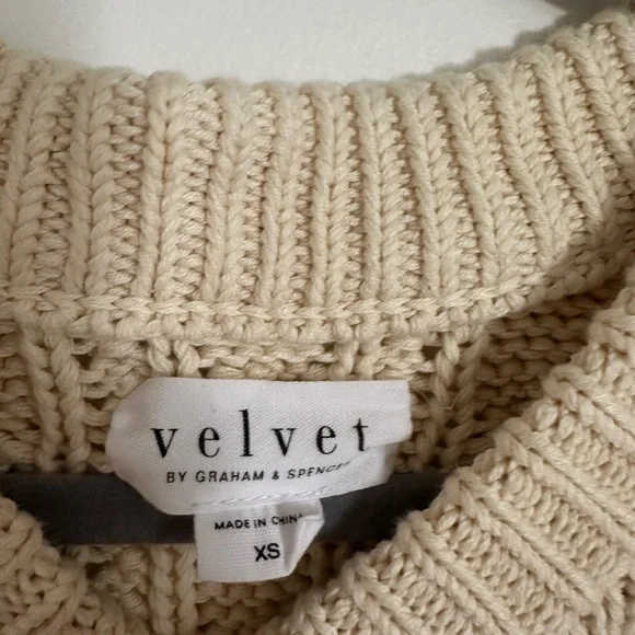 Velvet by Graham & Spencer Cream Crew Neck Cable Knit Sweater - Picture 6 of 6